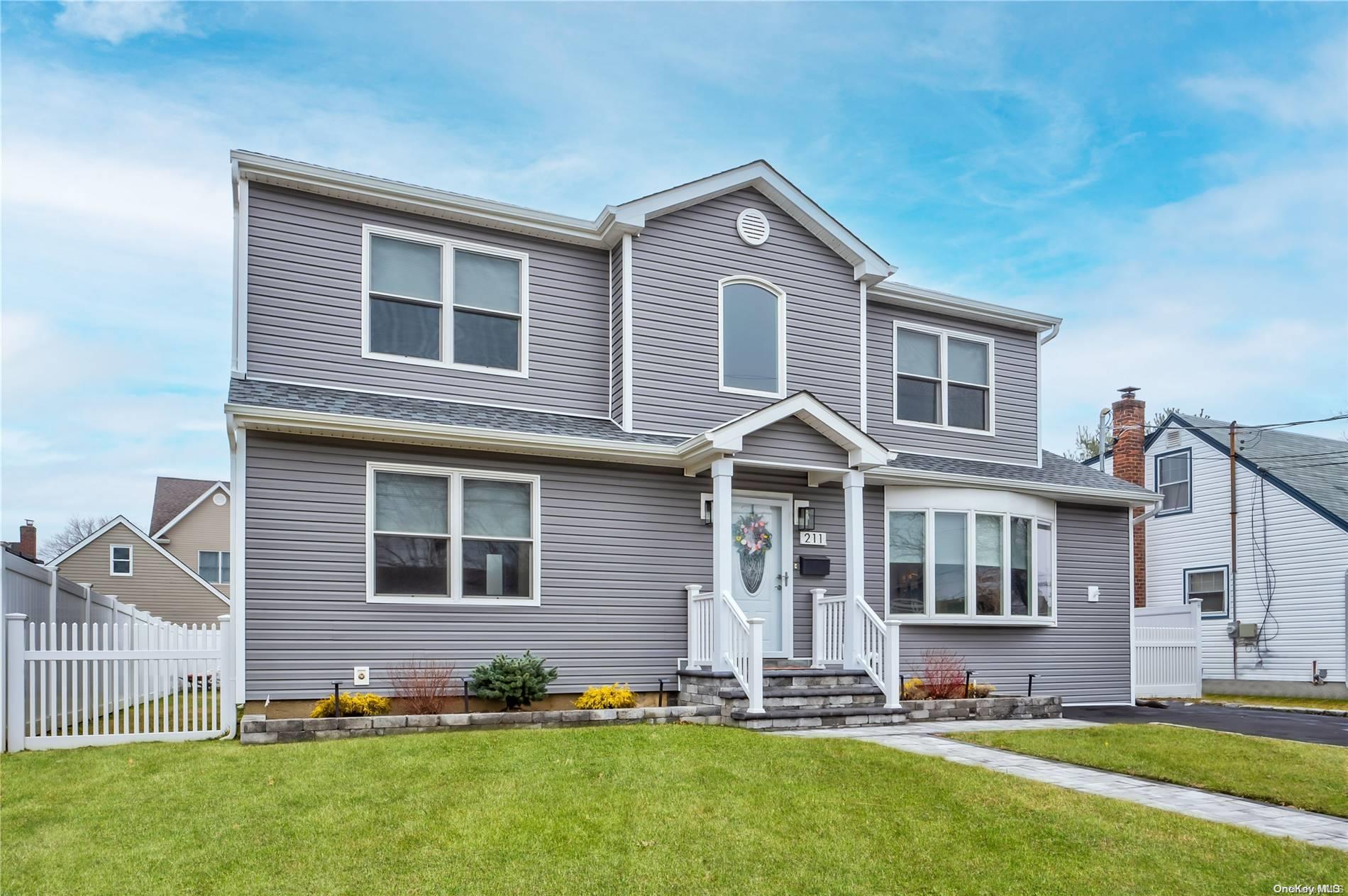 211 N Cedar Street, Massapequa, NY 11758