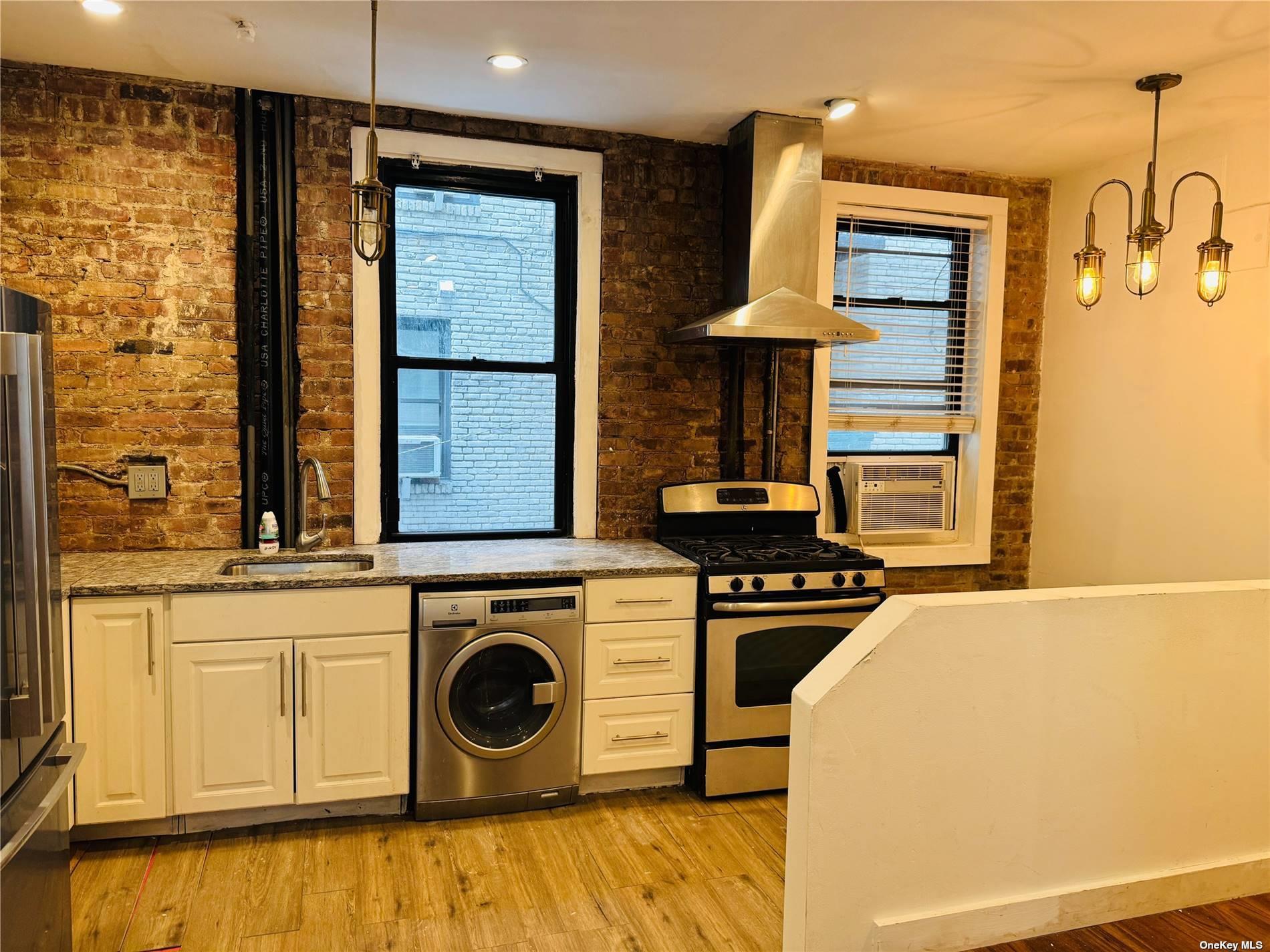 21-47 33 St # 1B, Astoria, NY 11105