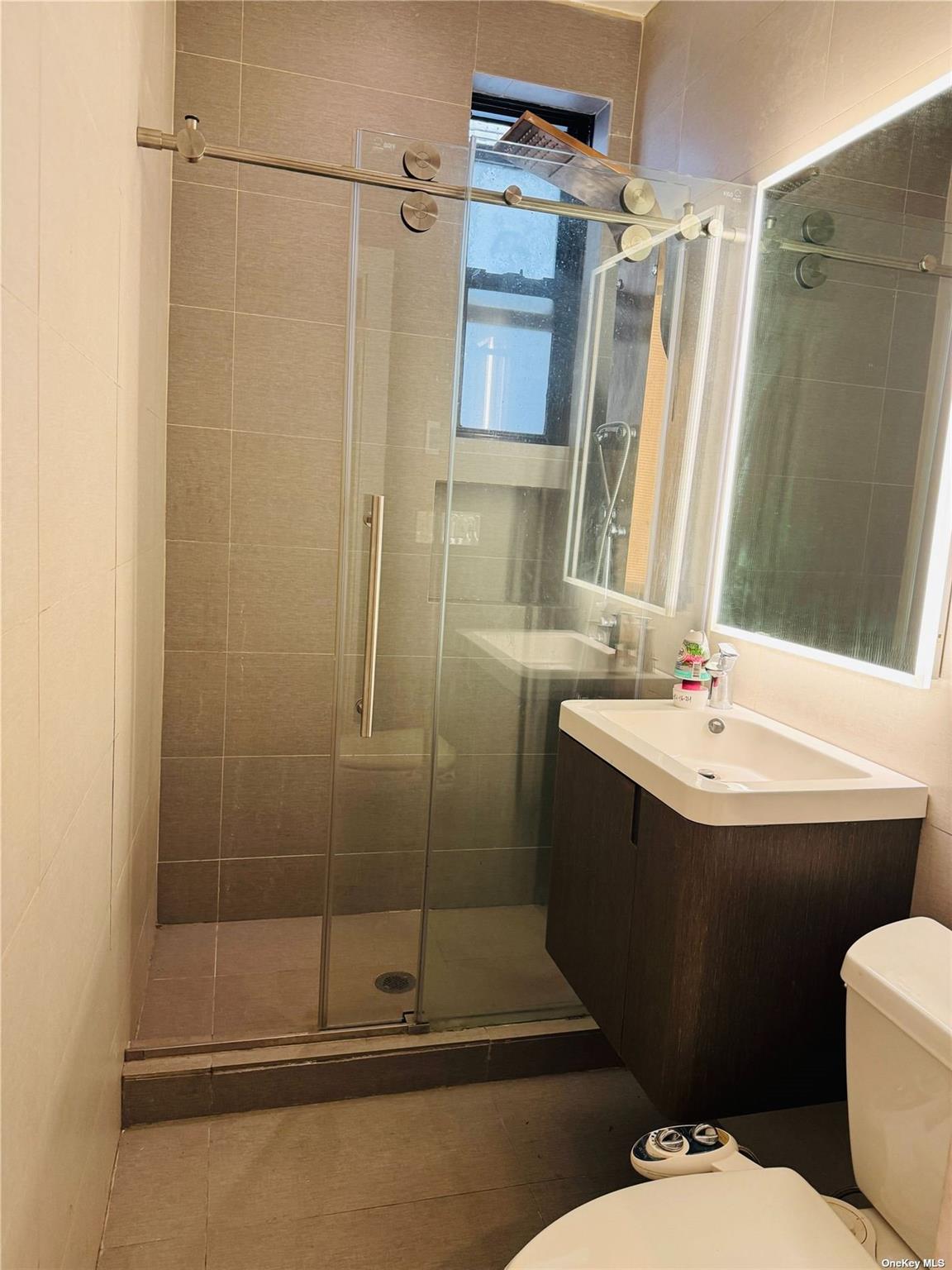 21-47 33 St # 1B, Astoria, NY 11105