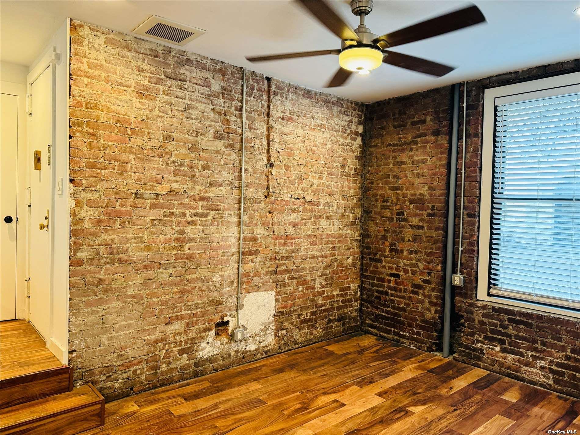 21-47 33 St # 1B, Astoria, NY 11105