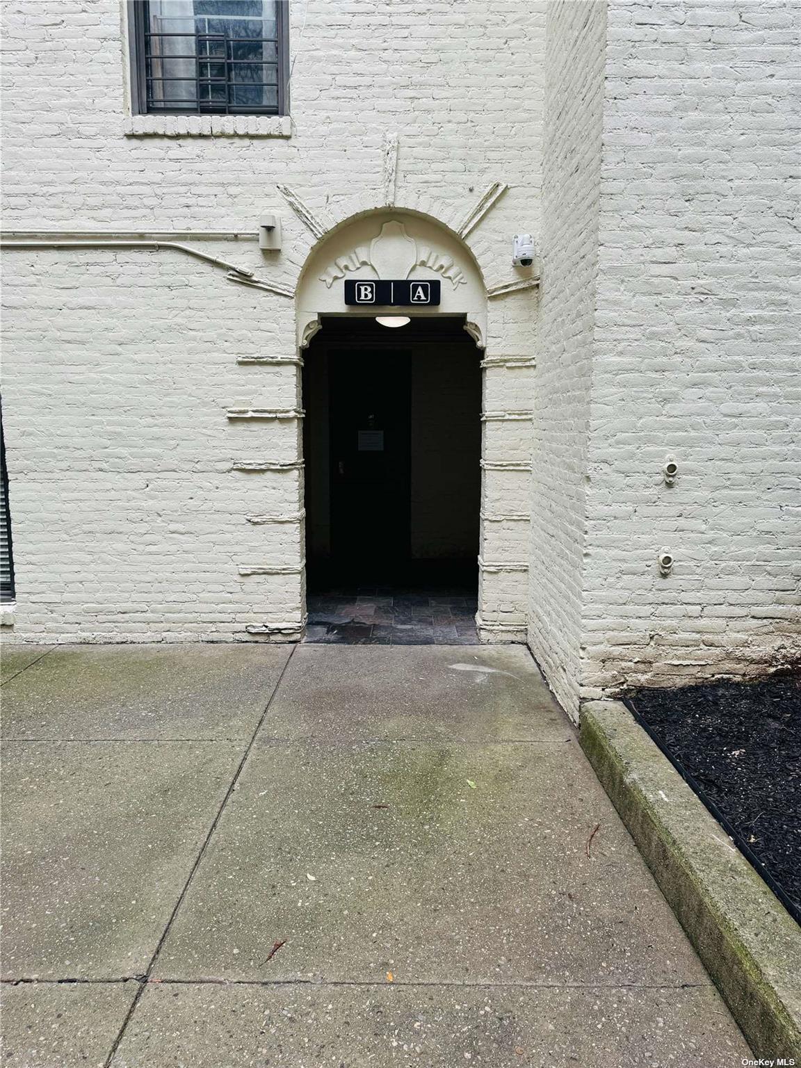 21-47 33 St # 1B, Astoria, NY 11105