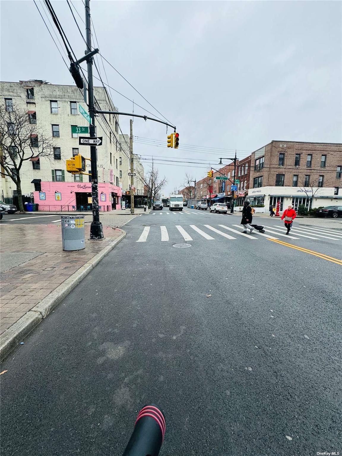 21-47 33 St # 1B, Astoria, NY 11105