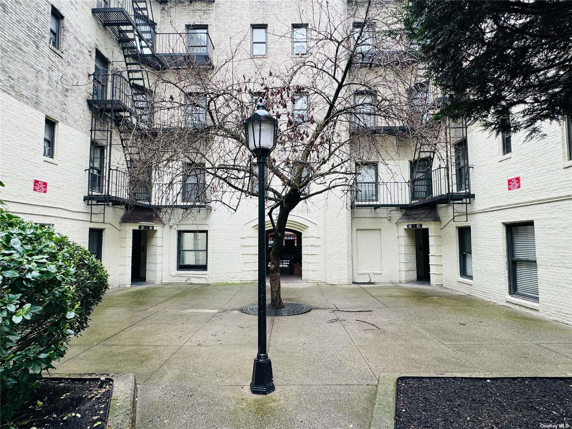 21-47 33 St # 1B, Astoria, NY 11105