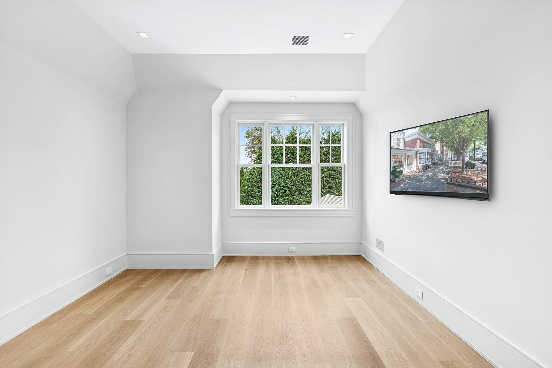 73 Jericho Road, East Hampton, NY 11937