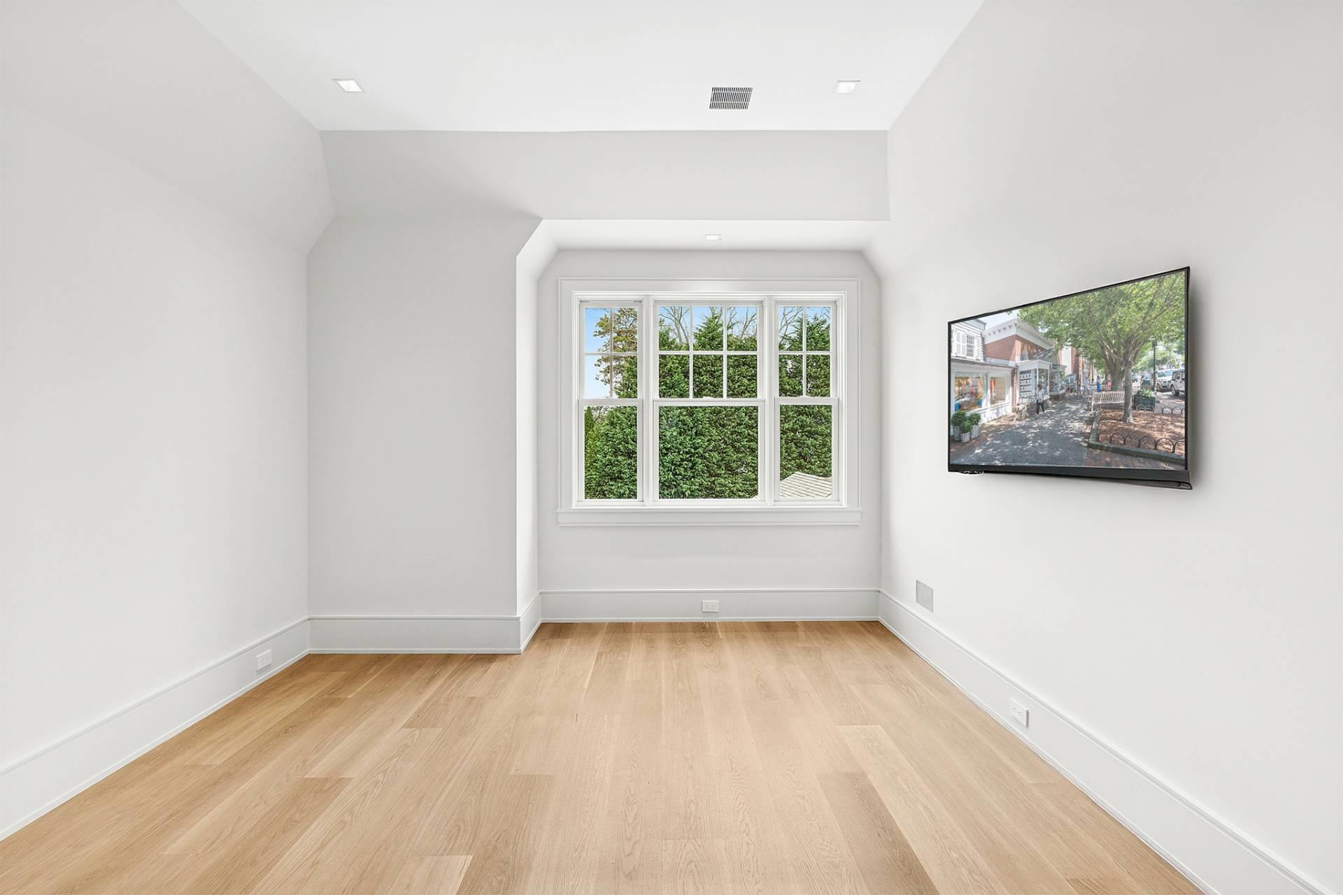 73 Jericho Road, East Hampton, NY 11937