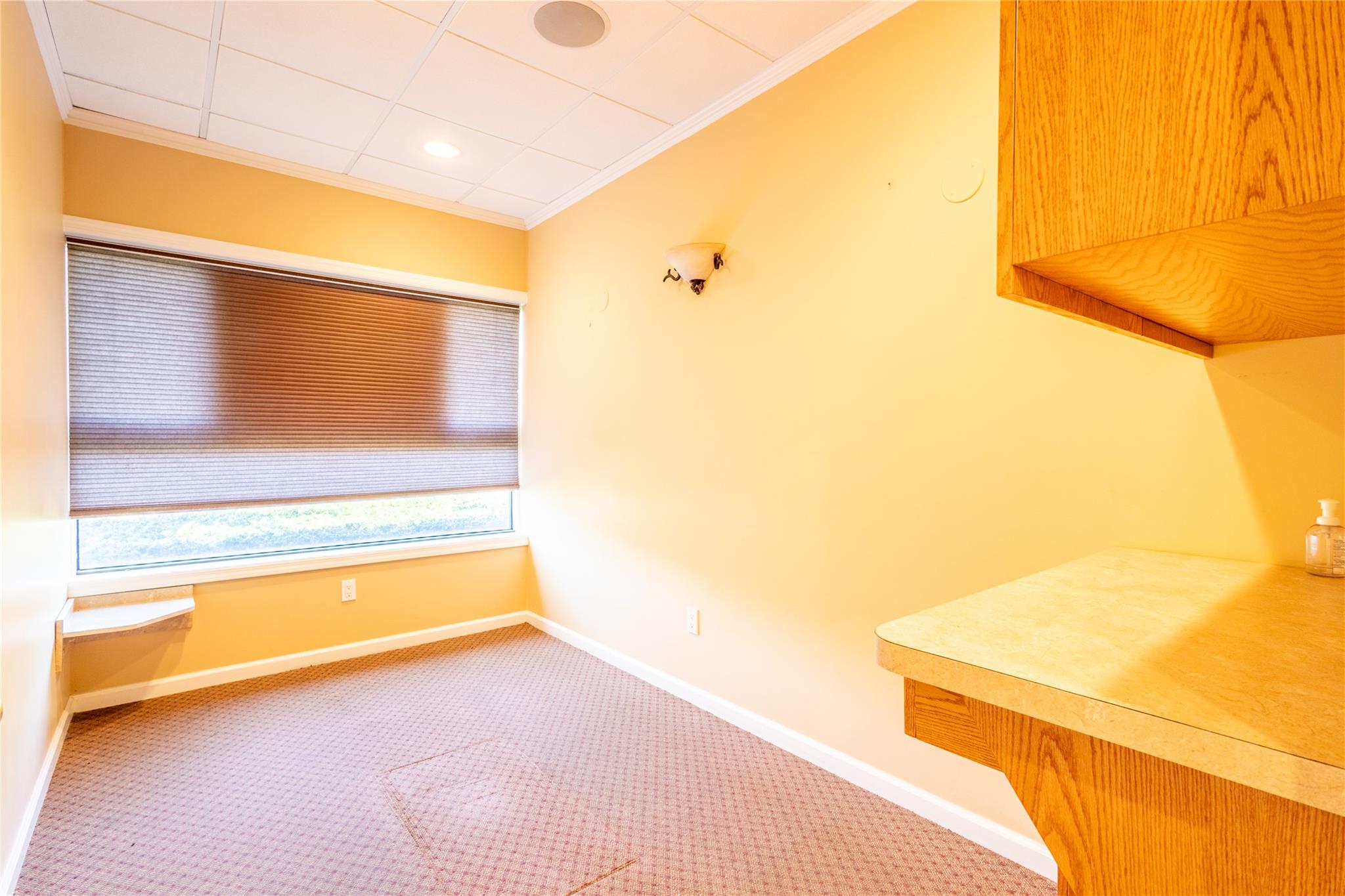 189 Route 25/Main Road, Riverhead, NY 11901