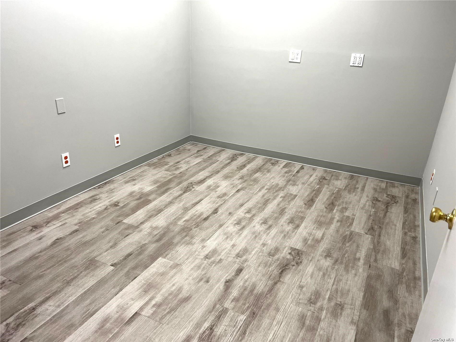 189 Route 25/Main Road, Riverhead, NY 11901