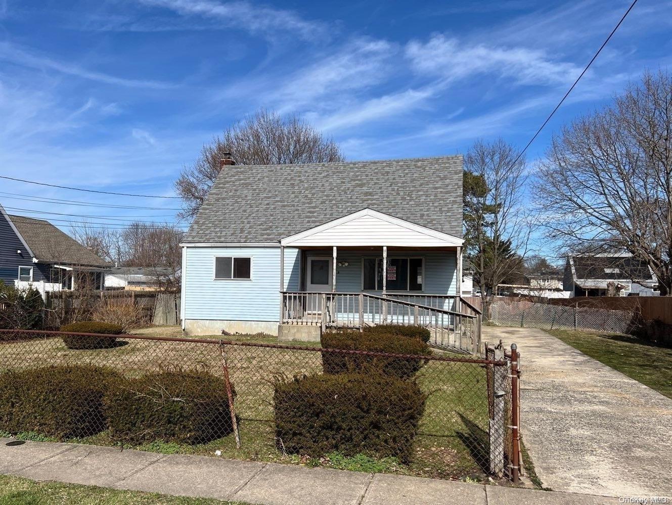 39 Doolittle Street, Brentwood, NY 11717