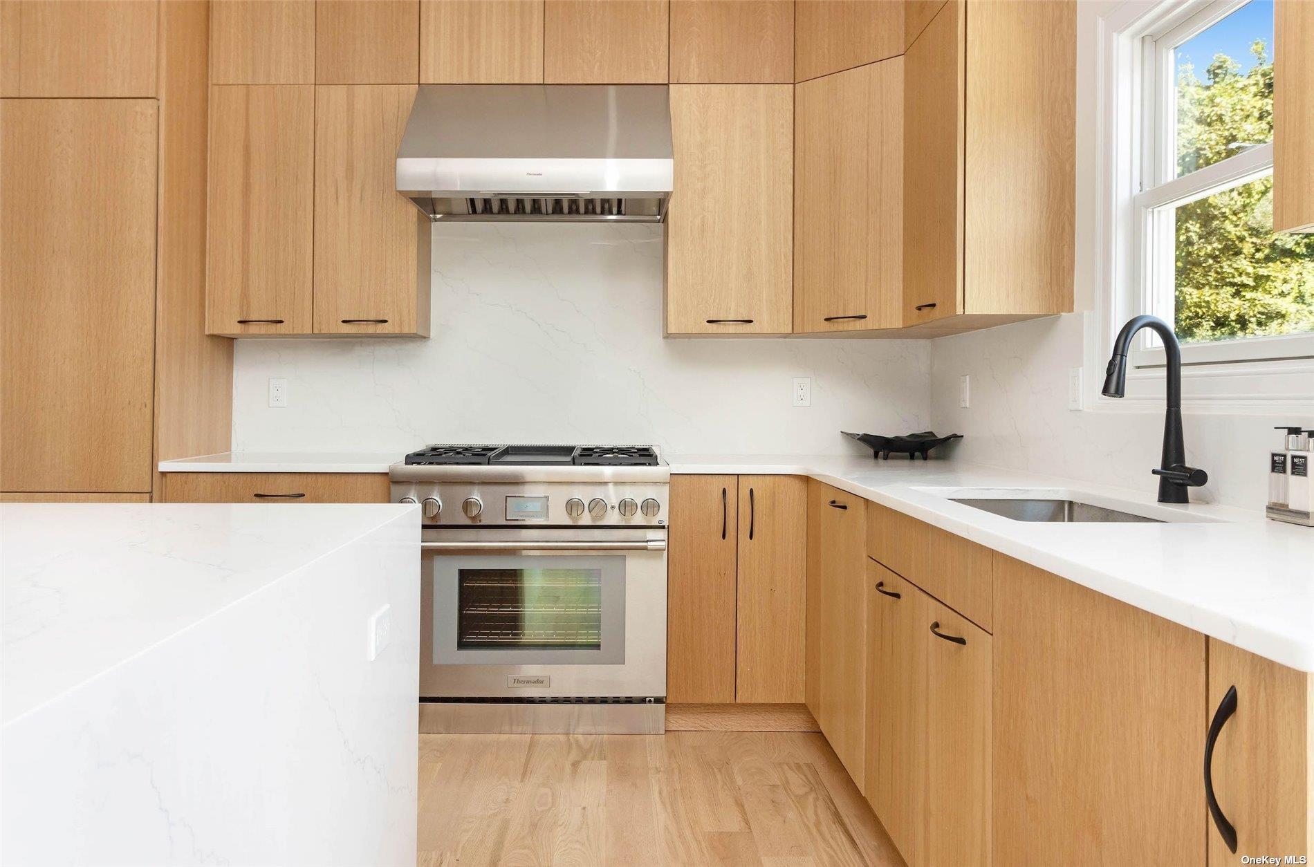 950 Tasker Lane, Greenport, NY 11944