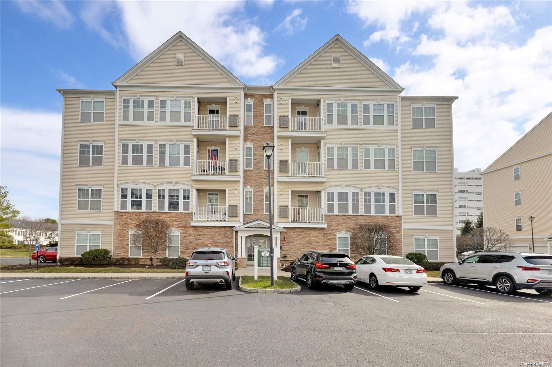 432 Saxton Court # 432, Central Islip, NY 11722