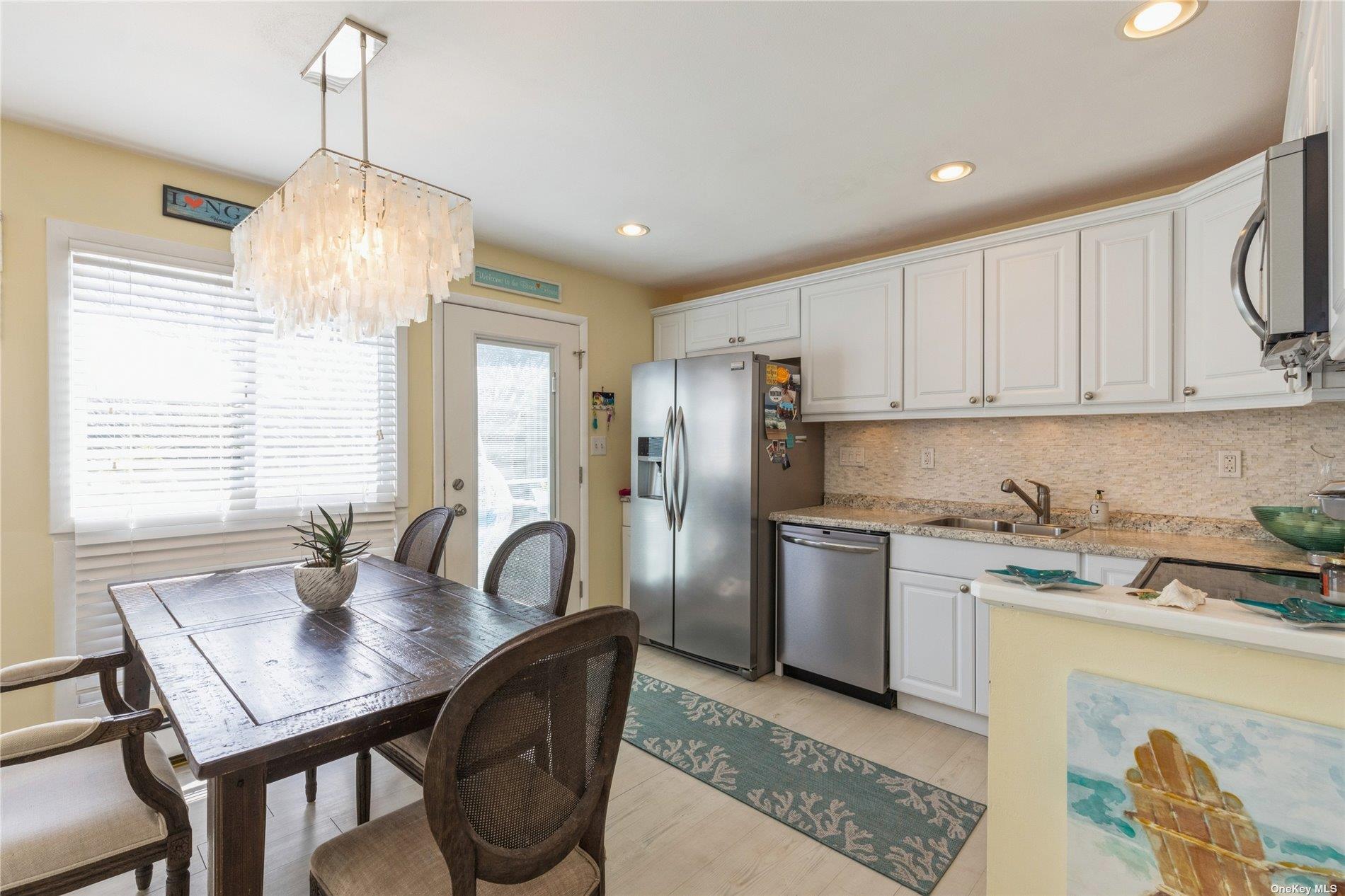 95 Springville Road # 8, Hampton Bays, NY 11946