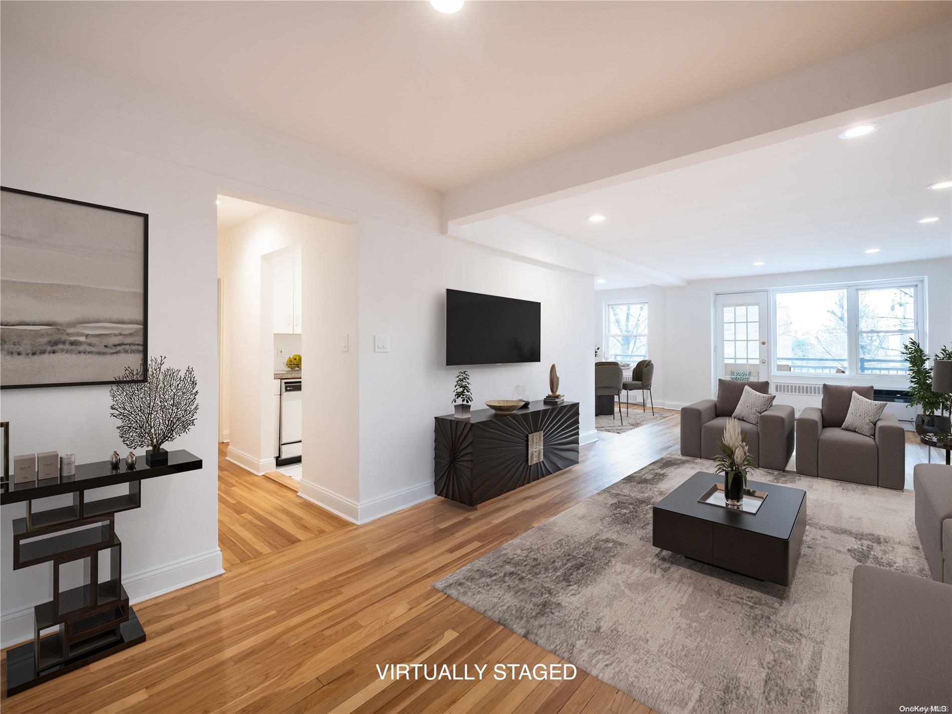 30 Stoner Avenue # 2Q, Great Neck, NY 11021