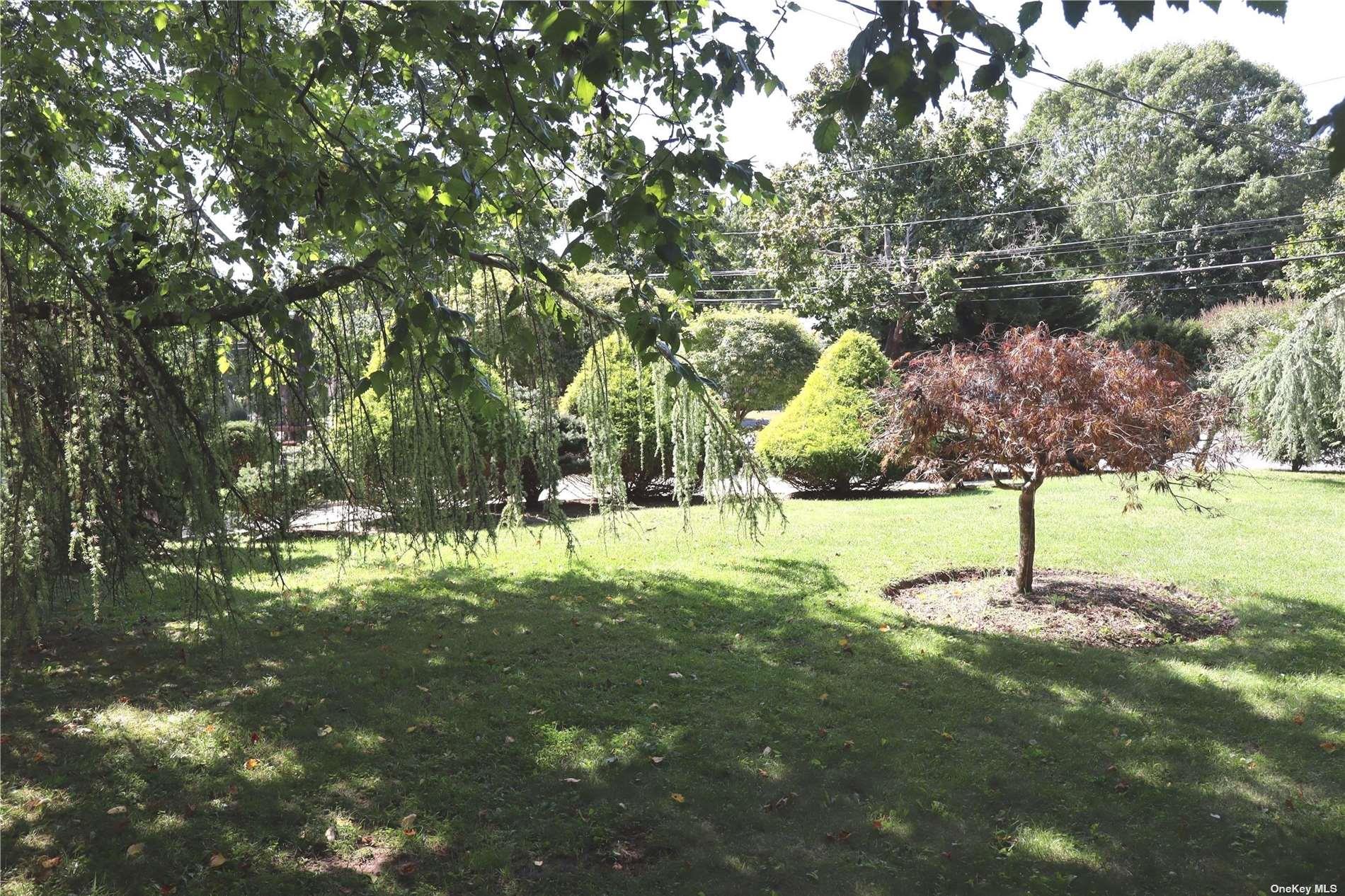 6 Nidzyn Avenue, Remsenburg, NY 11960