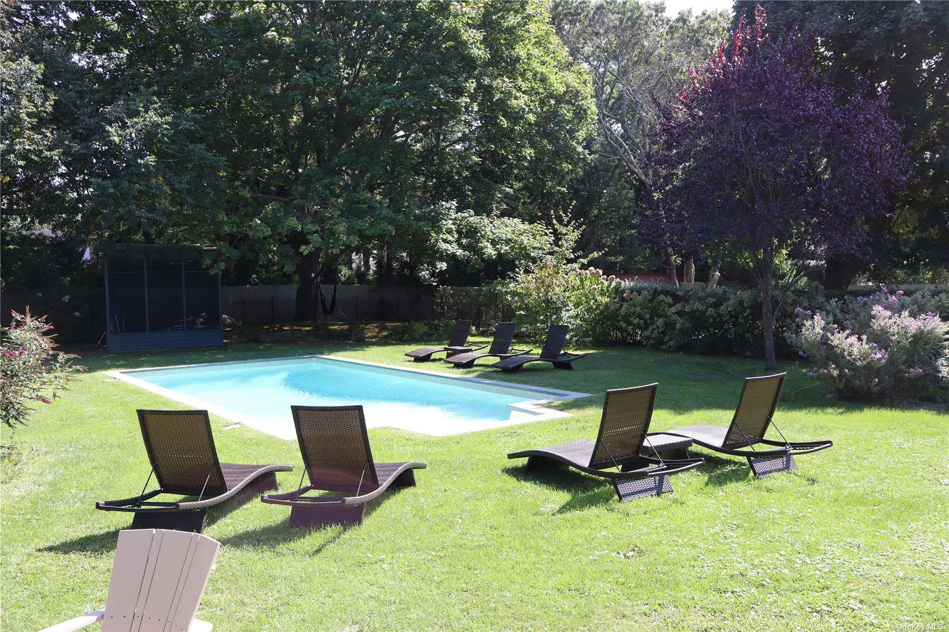 6 Nidzyn Avenue, Remsenburg, NY 11960