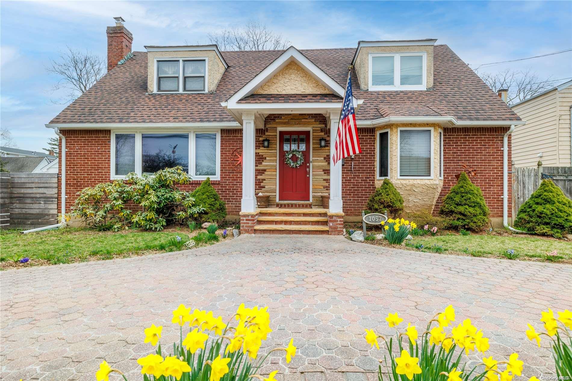 1057 Hempstead Avenue, South Hempstead, NY 11550