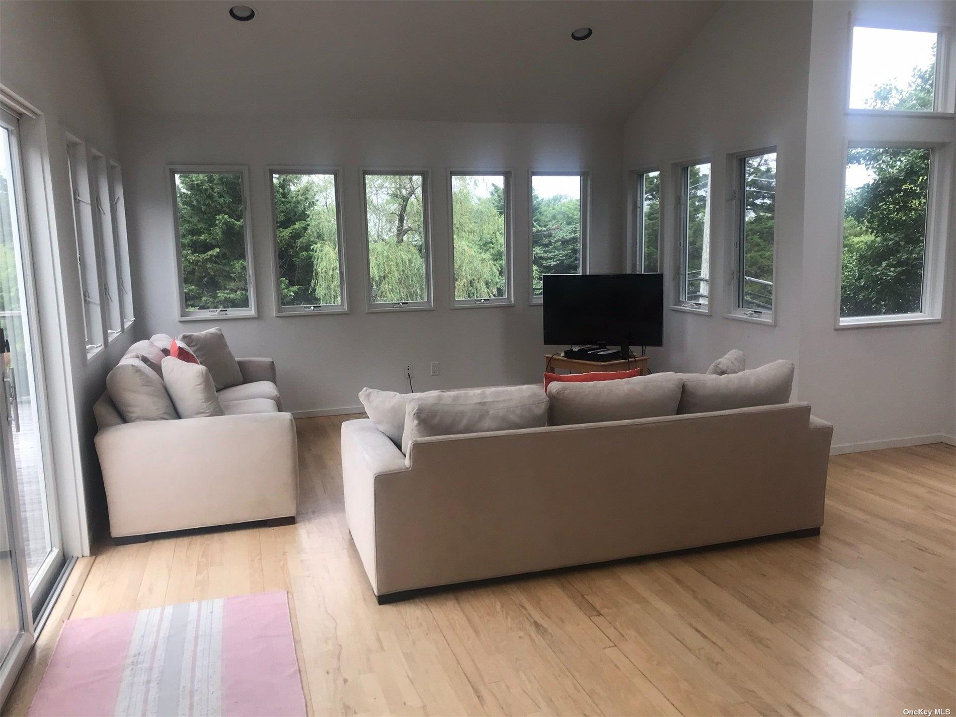 42 Evergreen, Seaview, NY 11770