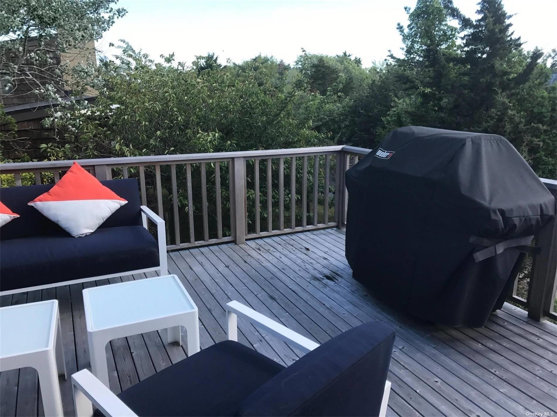 42 Evergreen, Seaview, NY 11770