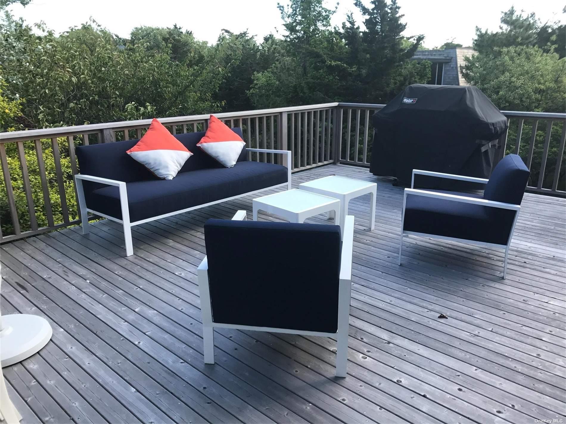 42 Evergreen, Seaview, NY 11770