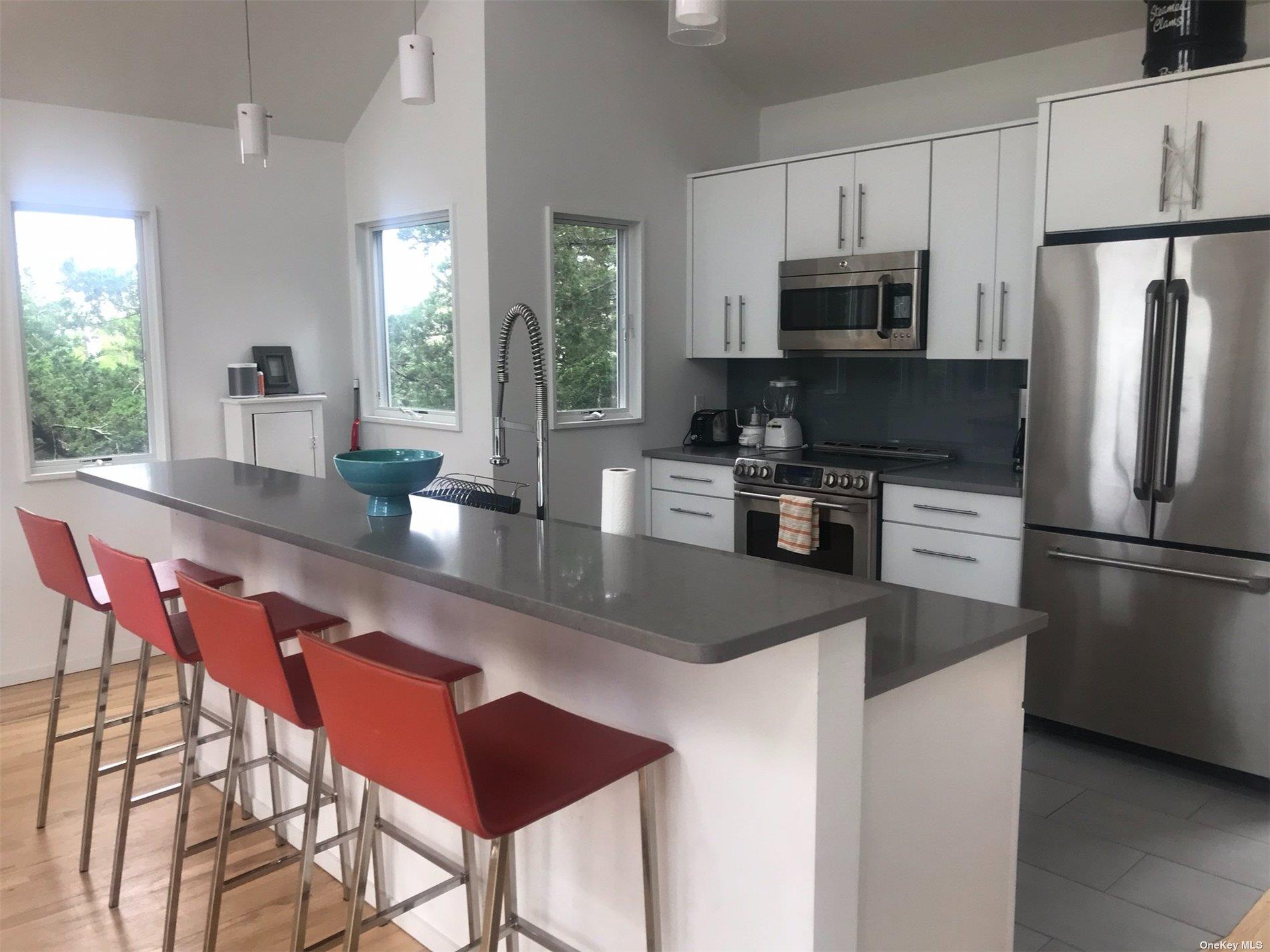 42 Evergreen, Seaview, NY 11770