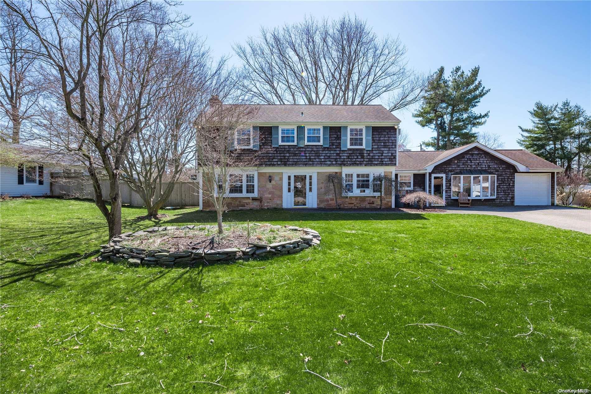 6 Malvern Lane, Stony Brook, NY 11790
