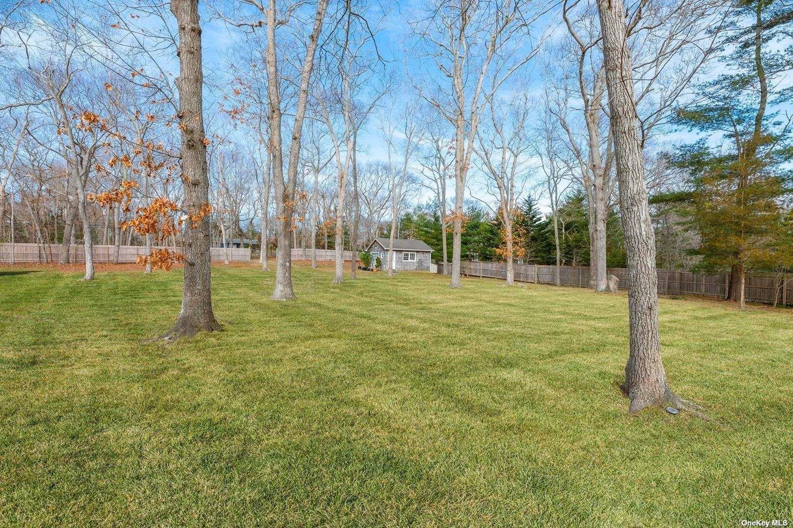 9 Deer Lane, East Hampton, NY 11937