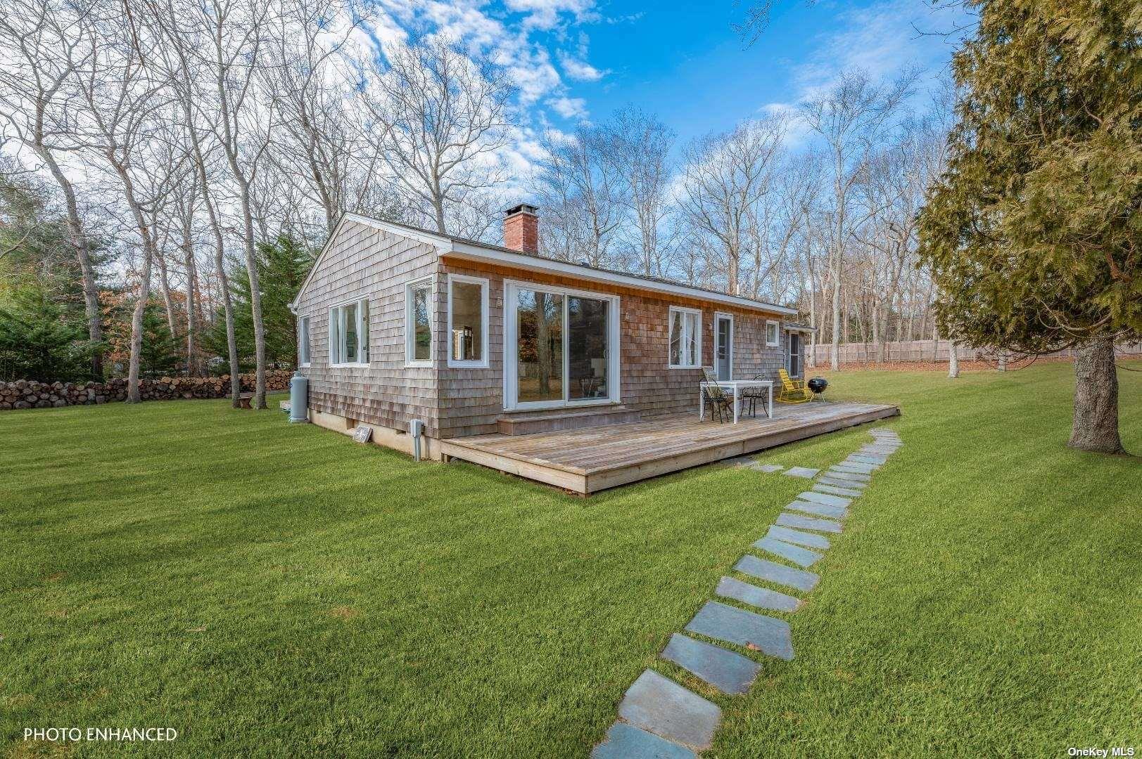 9 Deer Lane, East Hampton, NY 11937