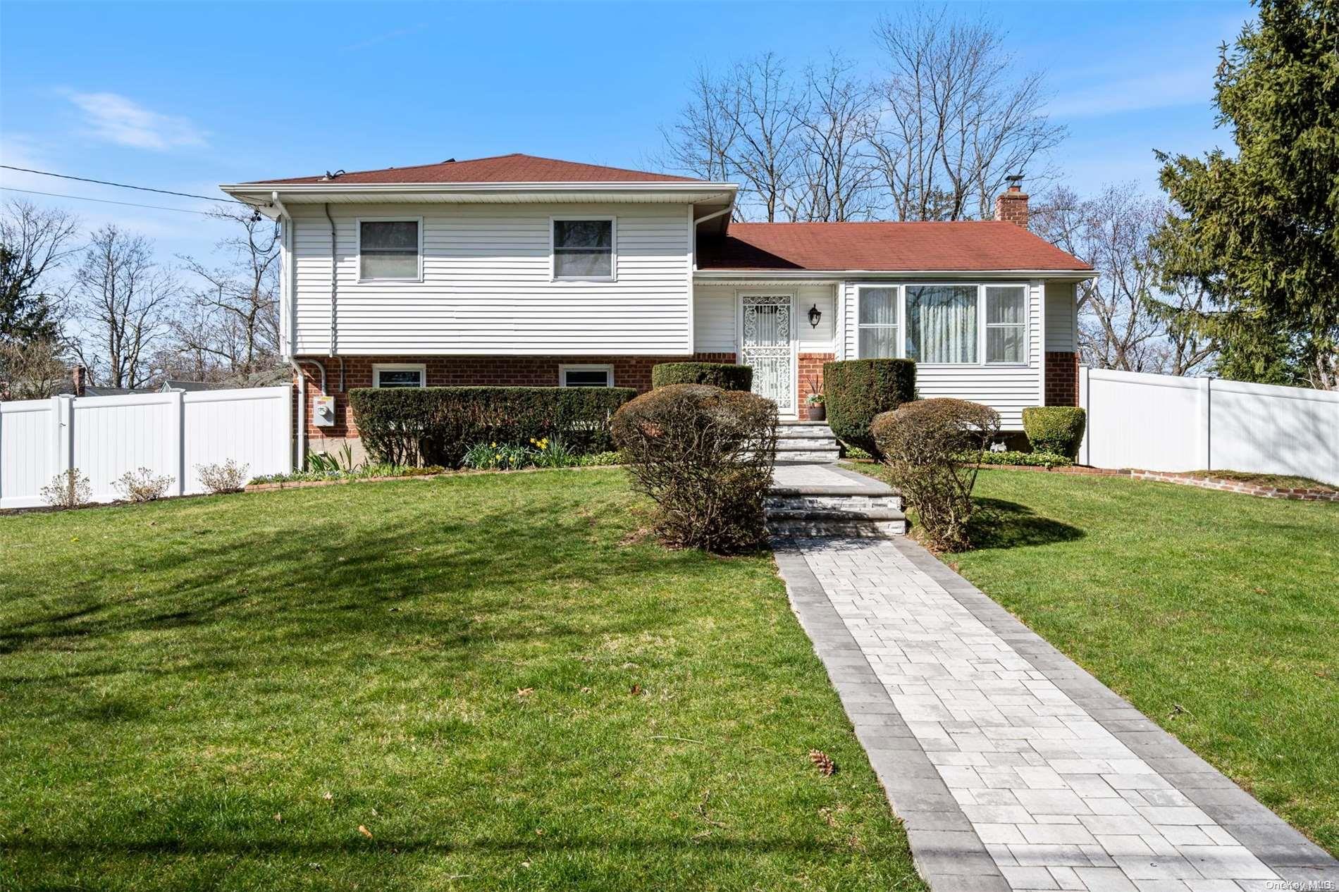 3 Ketay Street, East Northport, NY 11731