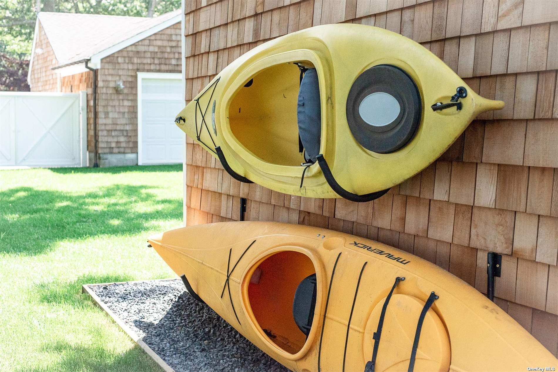 4 Landing Lane, East Quogue, NY 11942