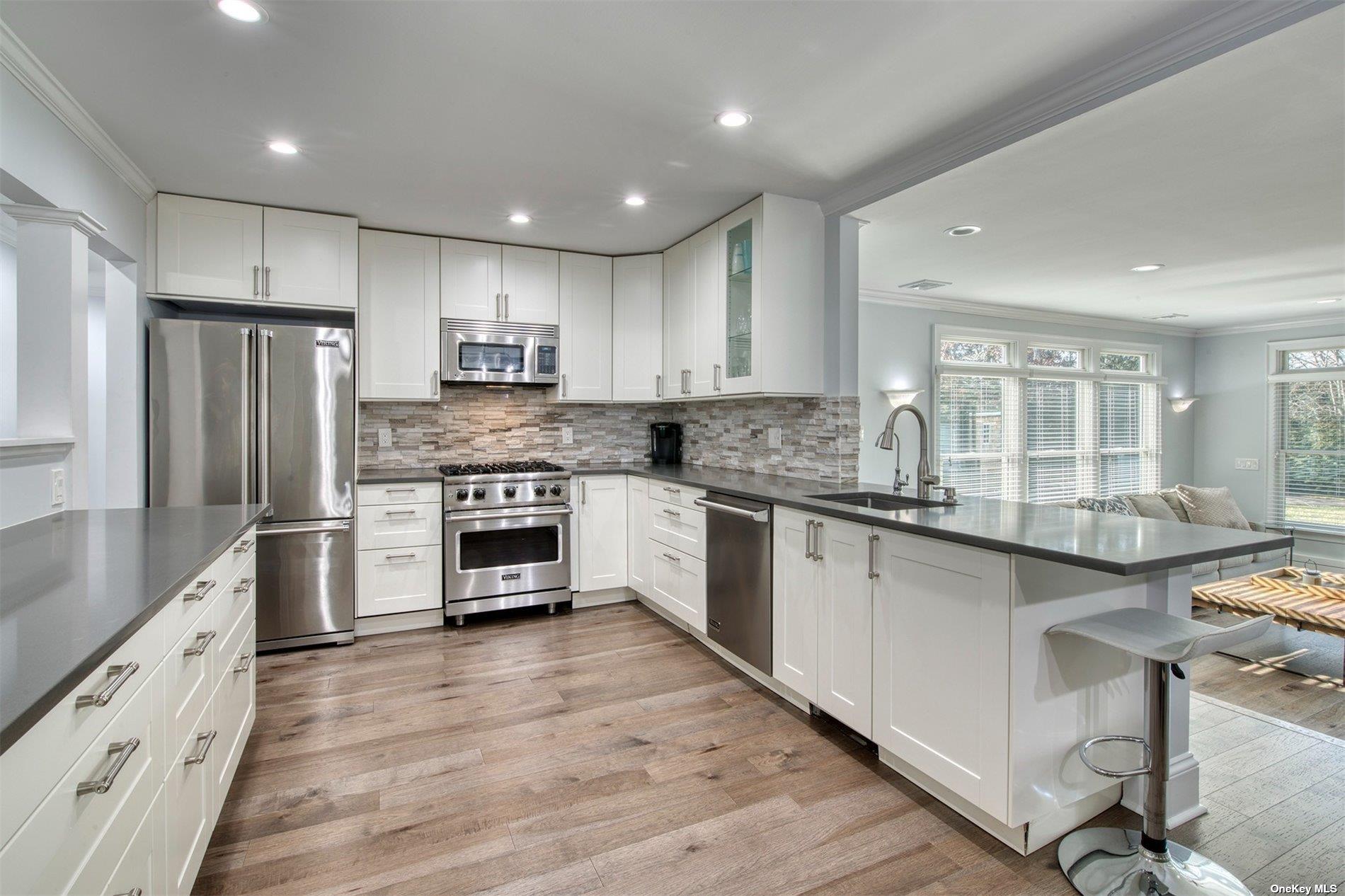 4 Landing Lane, East Quogue, NY 11942