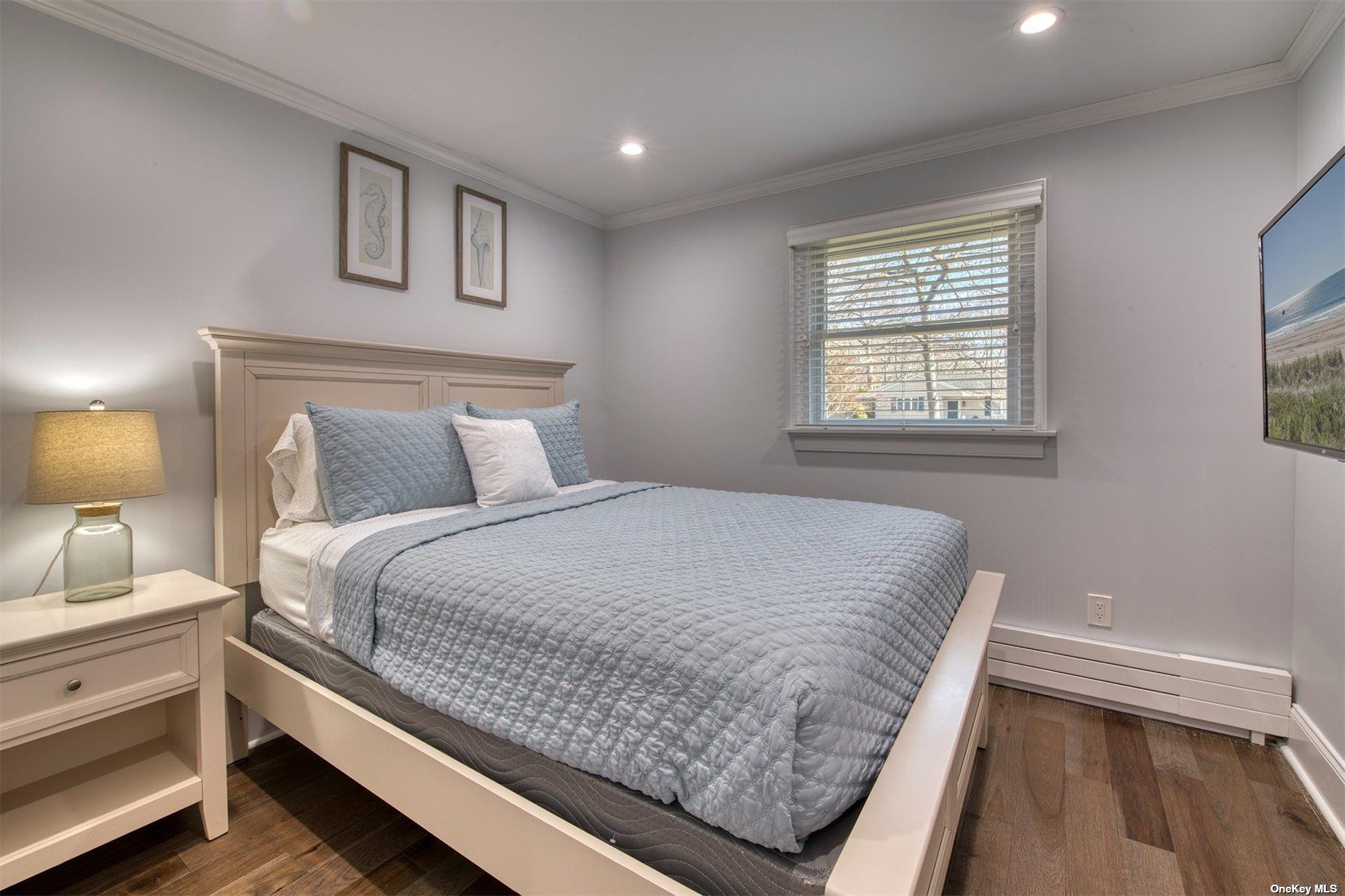 4 Landing Lane, East Quogue, NY 11942