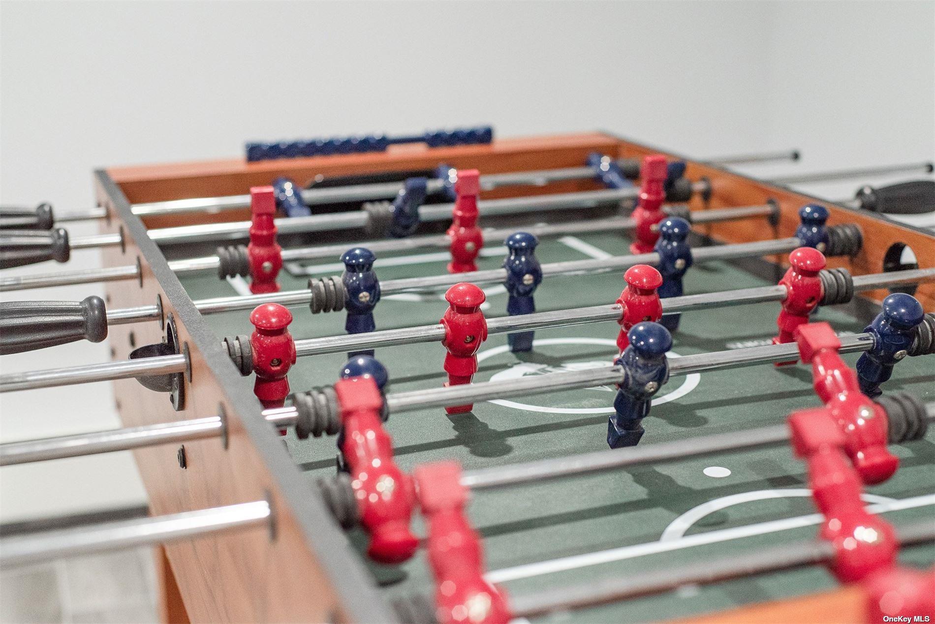 4 Landing Lane, East Quogue, NY 11942