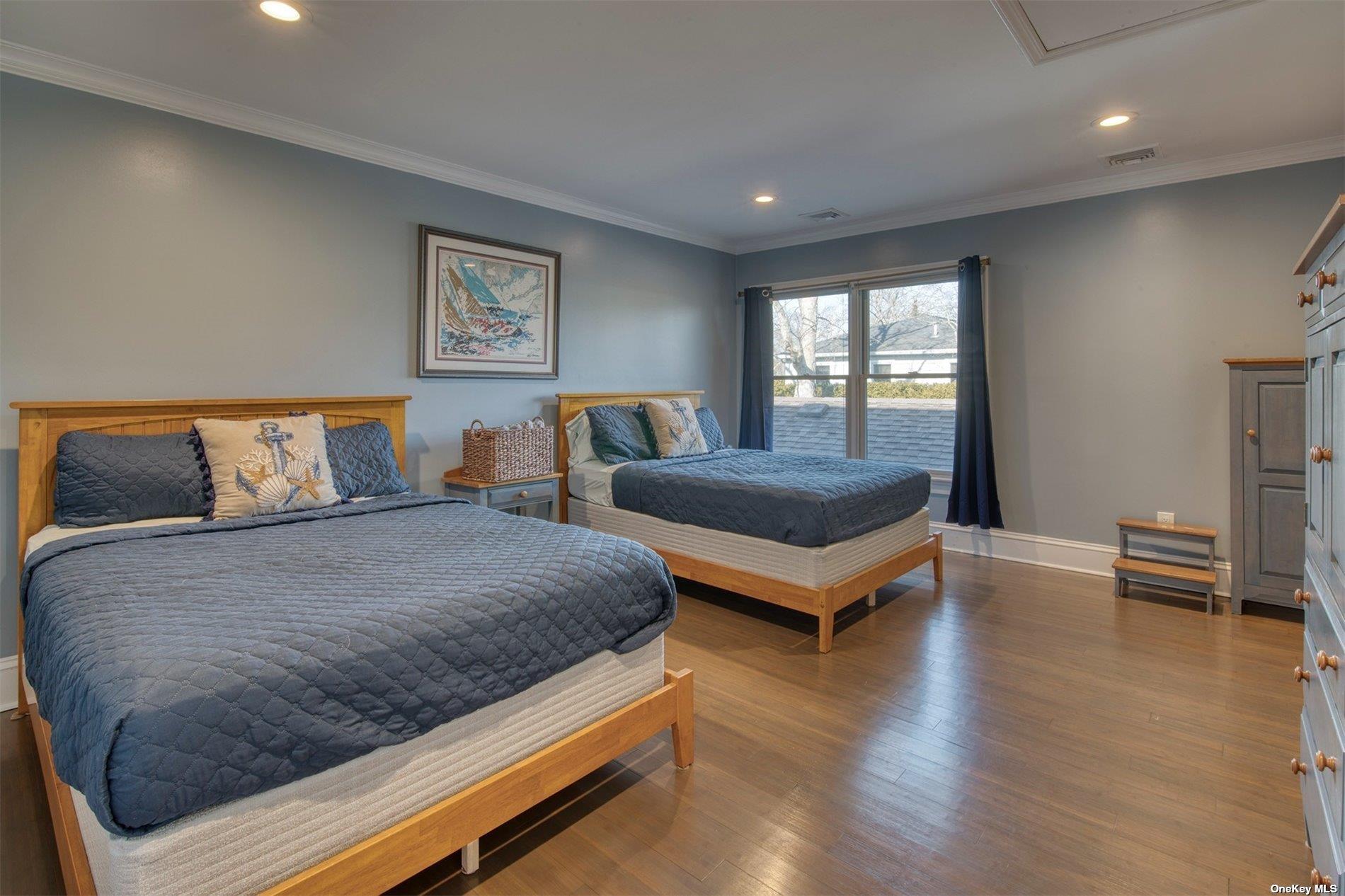 4 Landing Lane, East Quogue, NY 11942