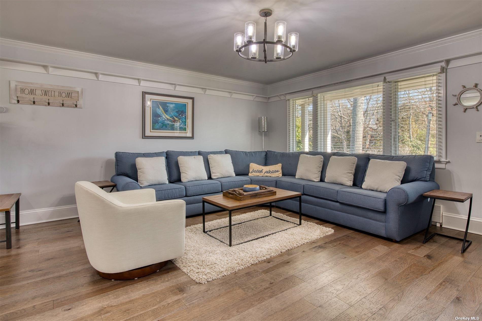 4 Landing Lane, East Quogue, NY 11942