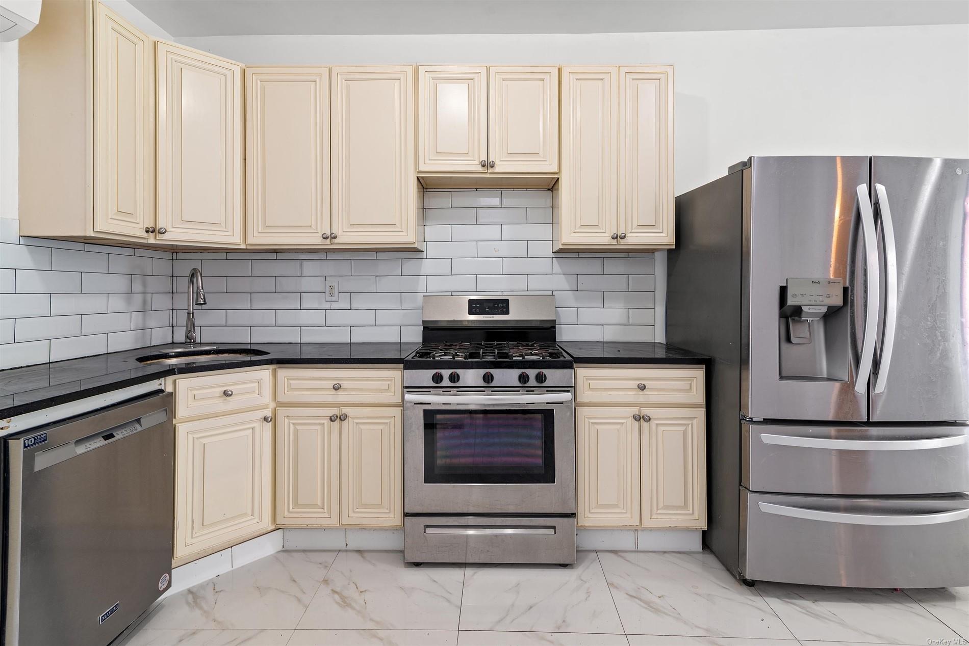 254A Saratoga Avenue, Brooklyn, NY 11233