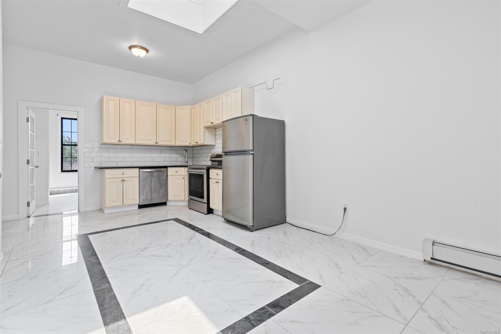 254A Saratoga Avenue, Brooklyn, NY 11233