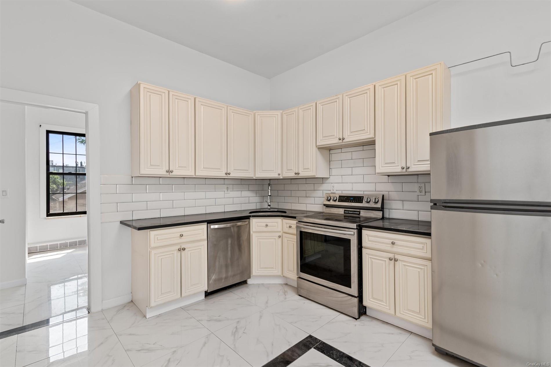 254A Saratoga Avenue, Brooklyn, NY 11233