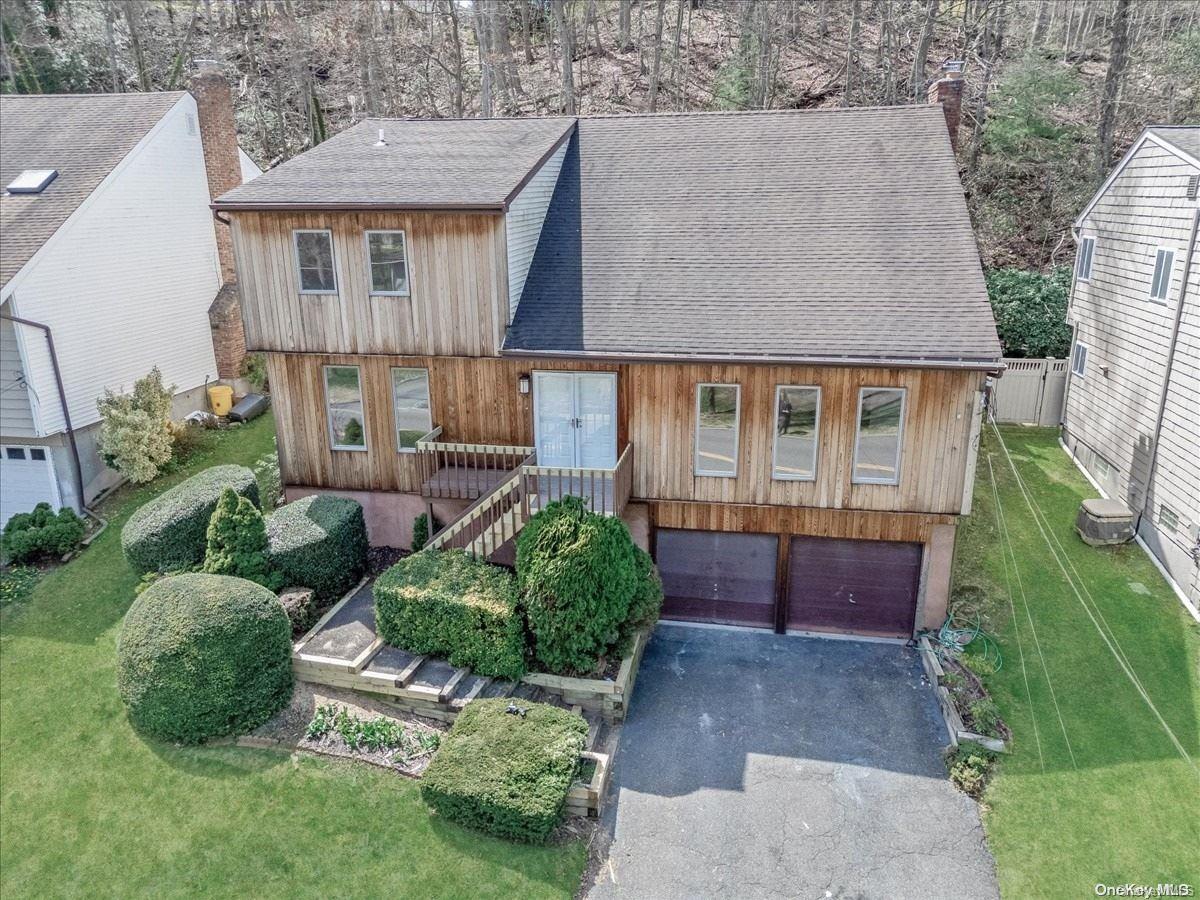 50 Sugar Toms Lane, East Norwich, NY 11732