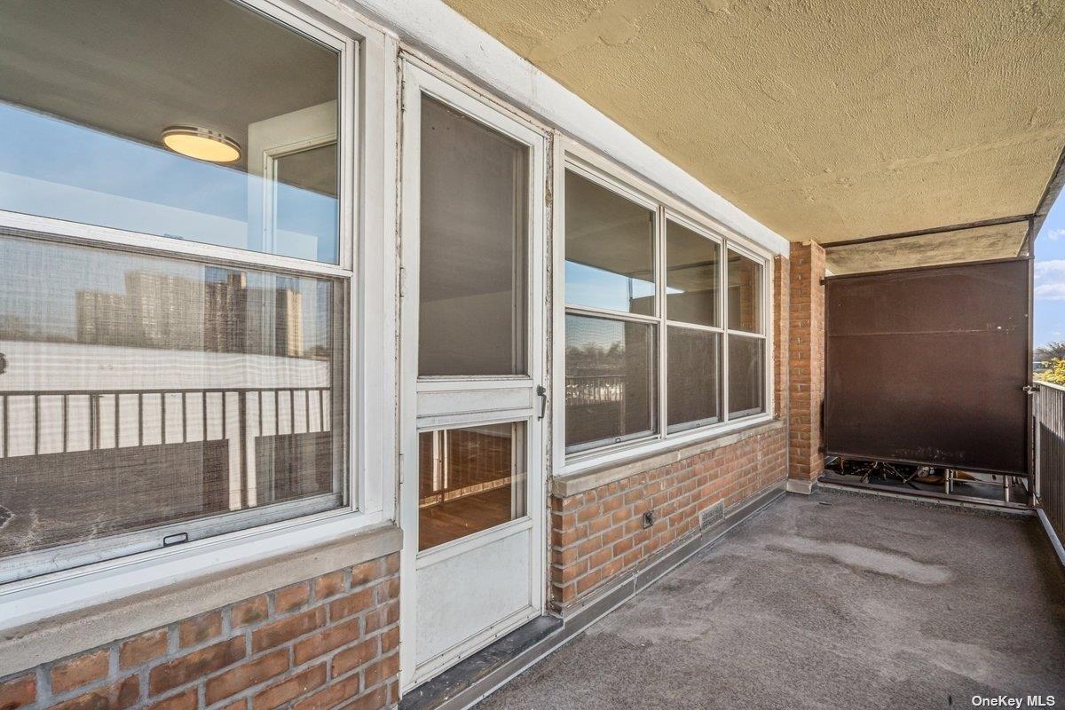 212-30 23rd Ave # 3G, Bayside, NY 11360