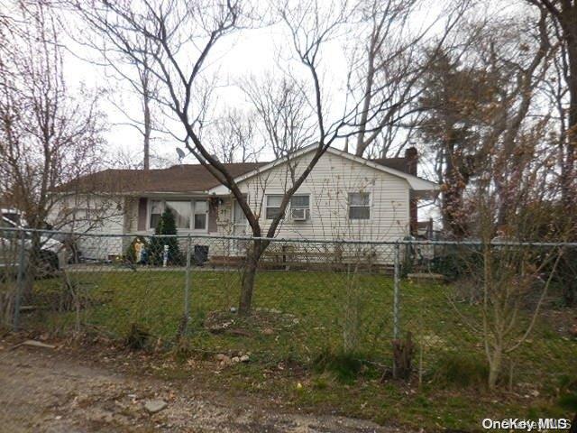 37 Monroe Avenue, Brentwood, NY 11717