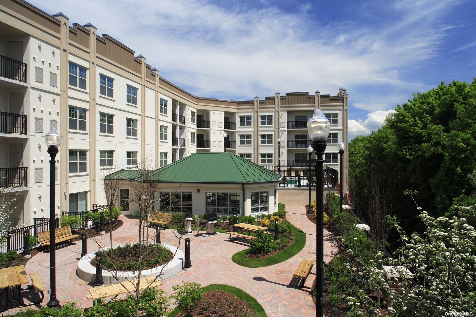 100 Glen Street # 2305, Glen Cove, NY 11542