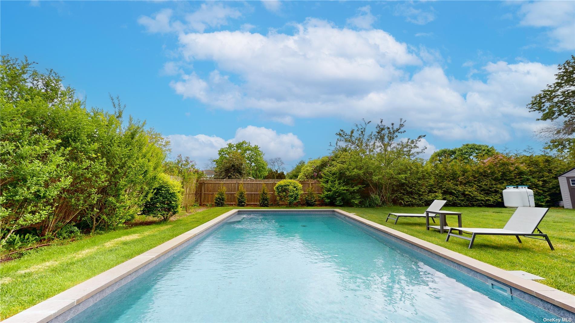 6 West End Avenue, East Quogue, NY 11942