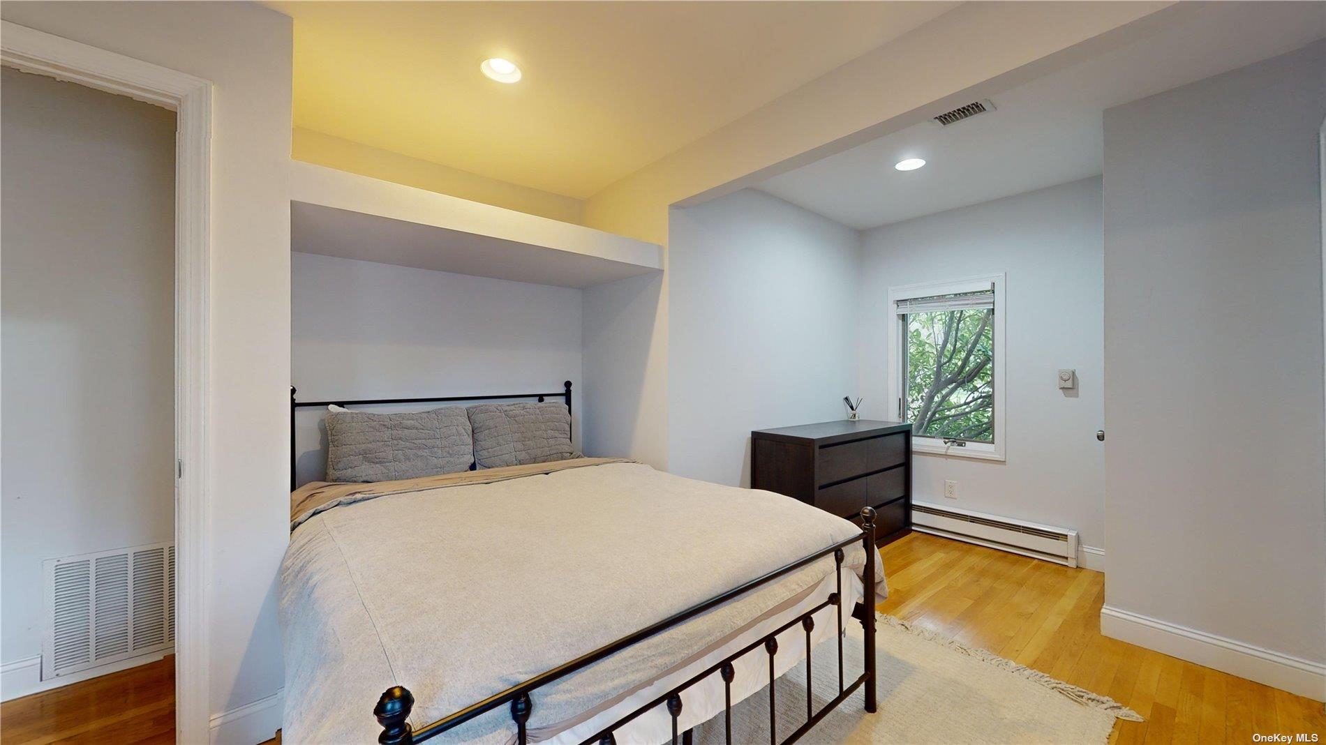 6 West End Avenue, East Quogue, NY 11942