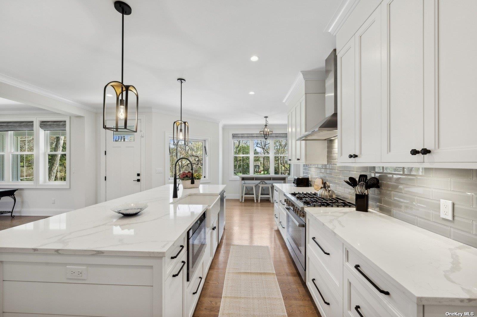 910 Glenn Road, Southold, NY 11971