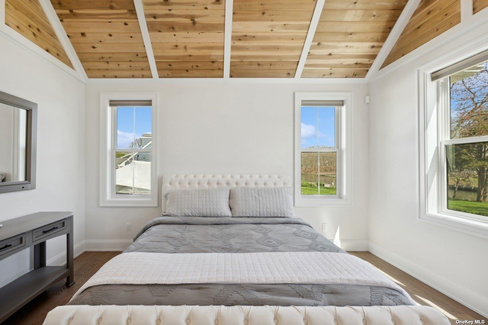 910 Glenn Road, Southold, NY 11971