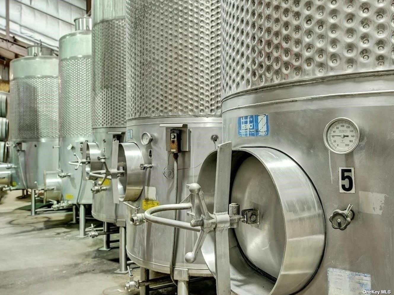 18910 Middle Road, Cutchogue, NY 11935