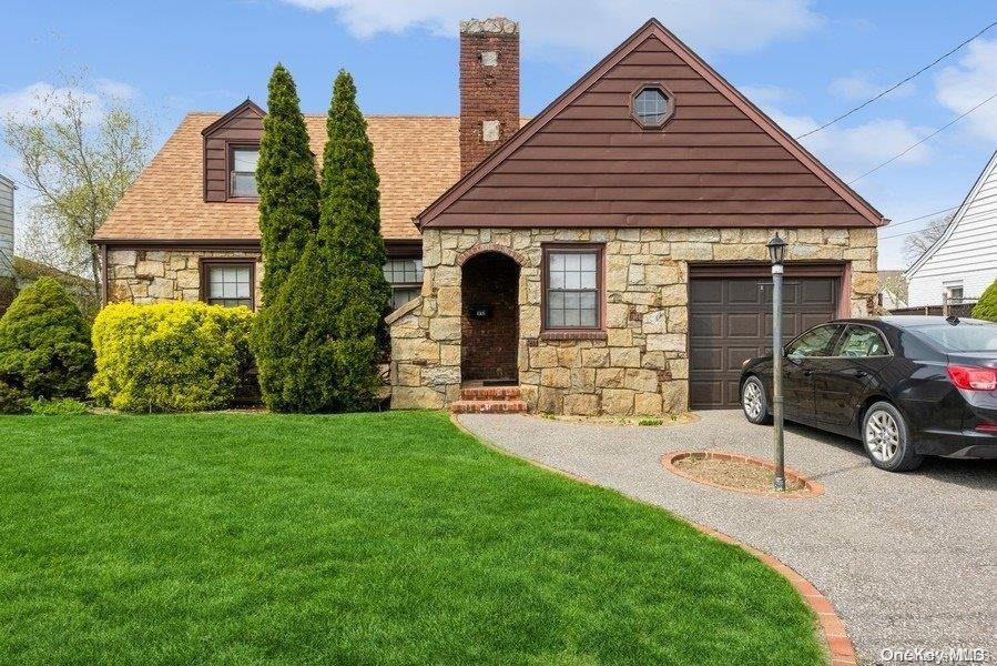 90 Nassau Boulevard, West Hempstead, NY 11552