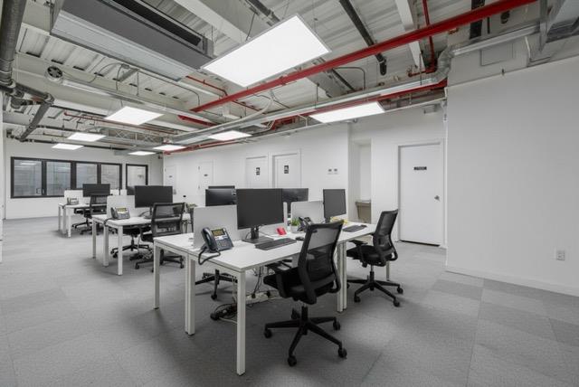 32-24 Steinway Street, Astoria, NY 11103