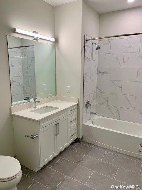 1B Country Club Drive, Manorville, NY 11949