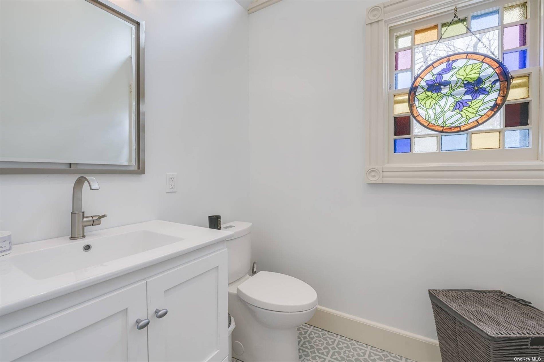 17 Huntington Lane, Flanders, NY 11901