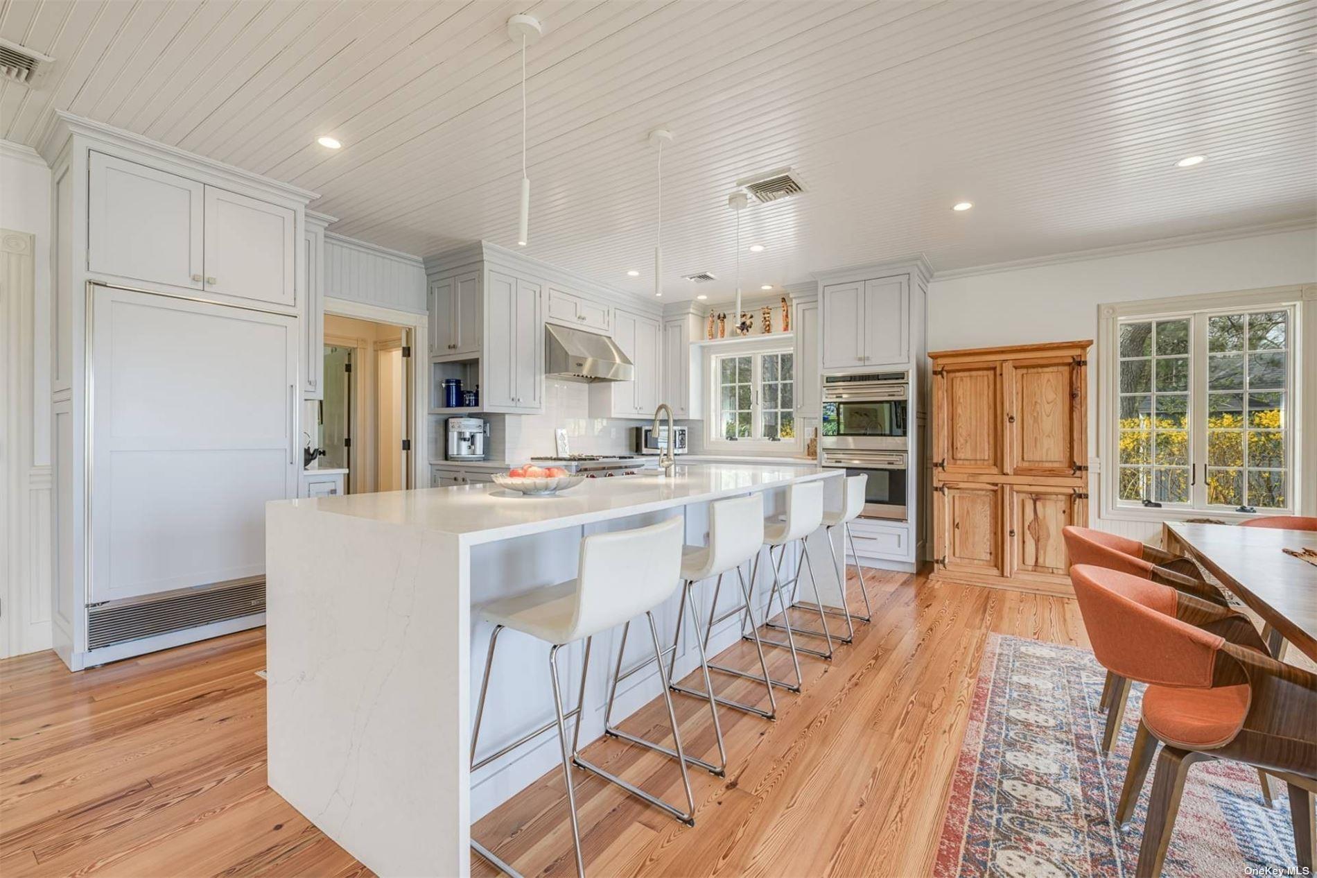 17 Huntington Lane, Flanders, NY 11901